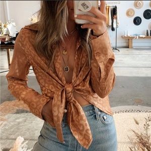 12th Tribe Gold Rush Gold Leopard Blouse Sz M